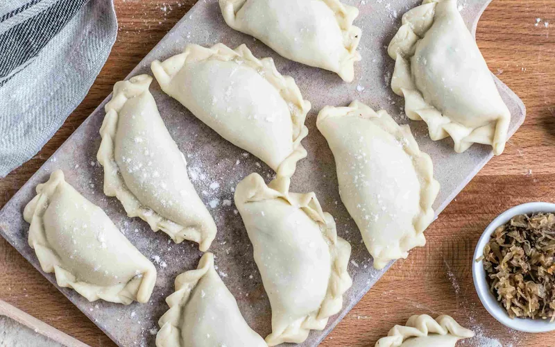 Frisch gefüllte Pelmeni